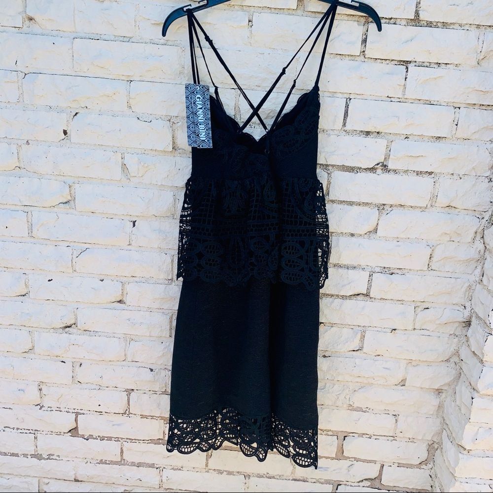 New Gianni Bini Mini dress with criss cross back straps 0